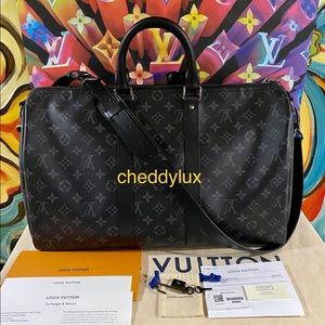 Authentic Louis Vuitton Monogram Eclipse Keepall Bandoulière 45 Travel –  Paris Station Shop